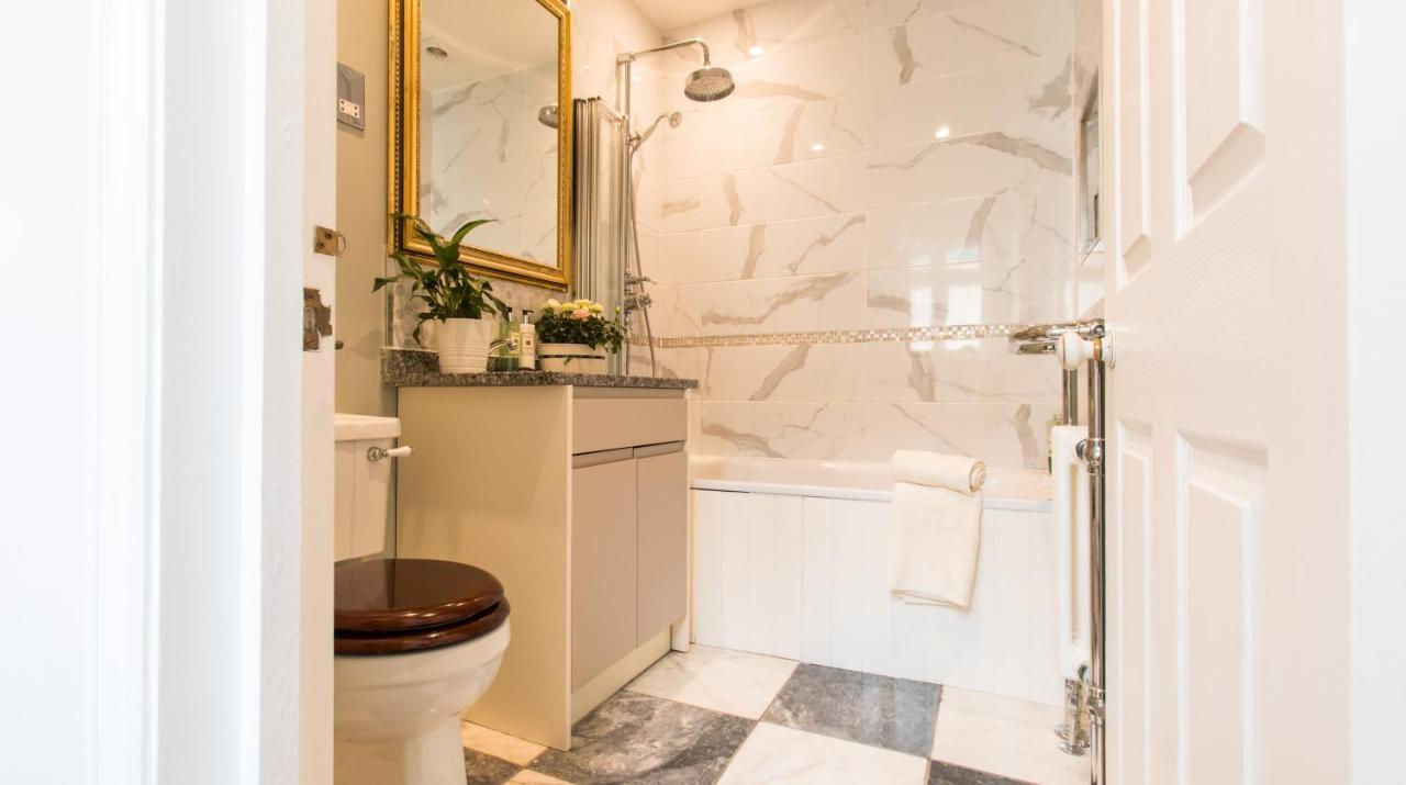 Flat 3, 6 Lypiatt Terrace Cheltenham Gloucestershire Gl50 2Sx Екстер'єр фото