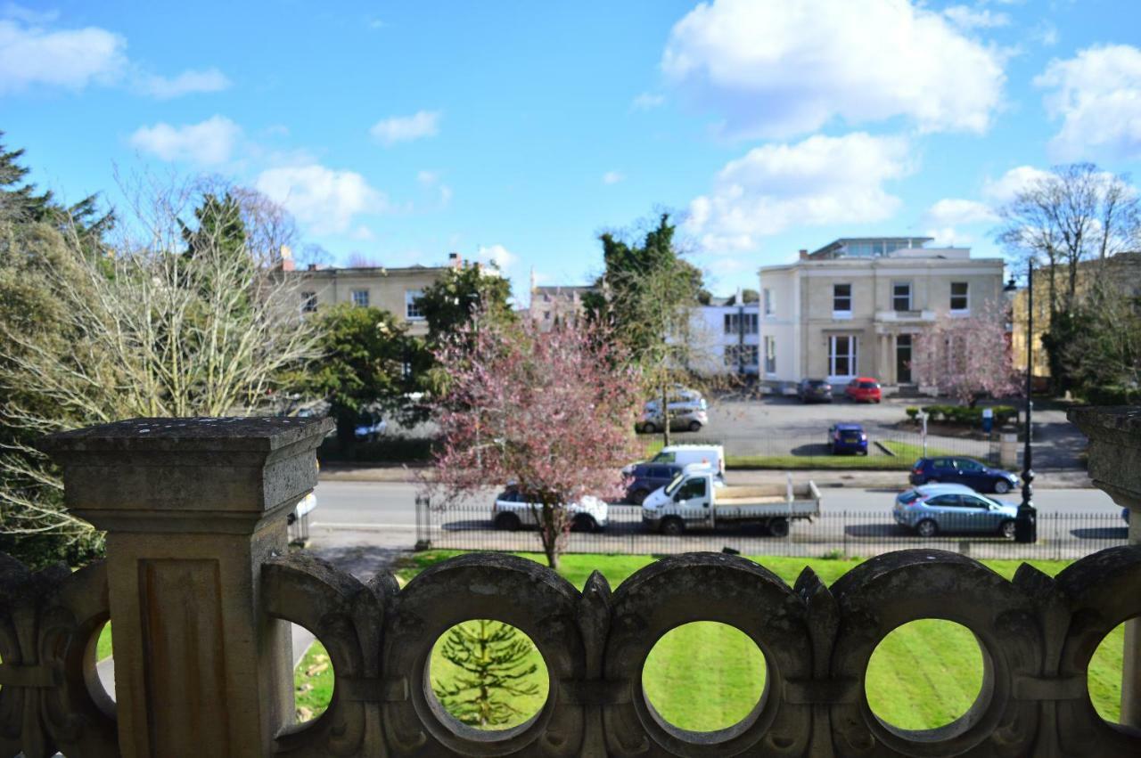 Flat 3, 6 Lypiatt Terrace Cheltenham Gloucestershire Gl50 2Sx Екстер'єр фото